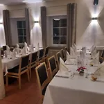 Hirsch Hotel 3*