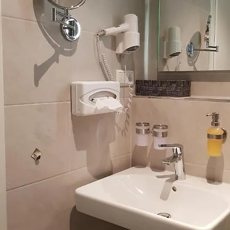 Cross-country-hotel Hirsch Hotel 3*