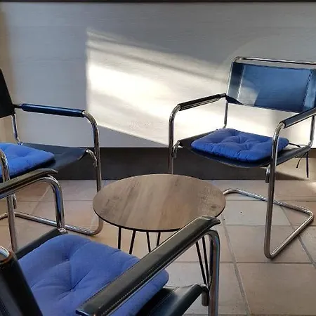 Hirsch 3* سينشيم