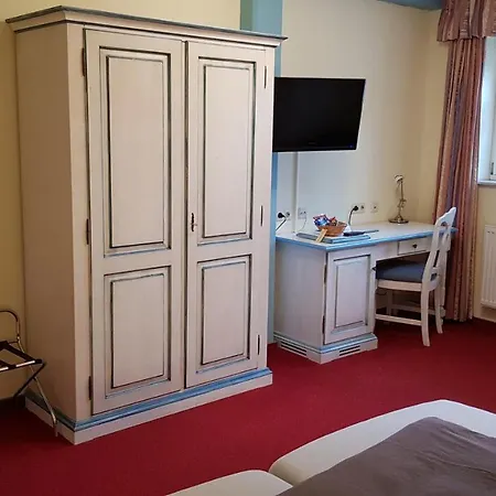 Cross-country-hotel Hirsch Hotel 3*